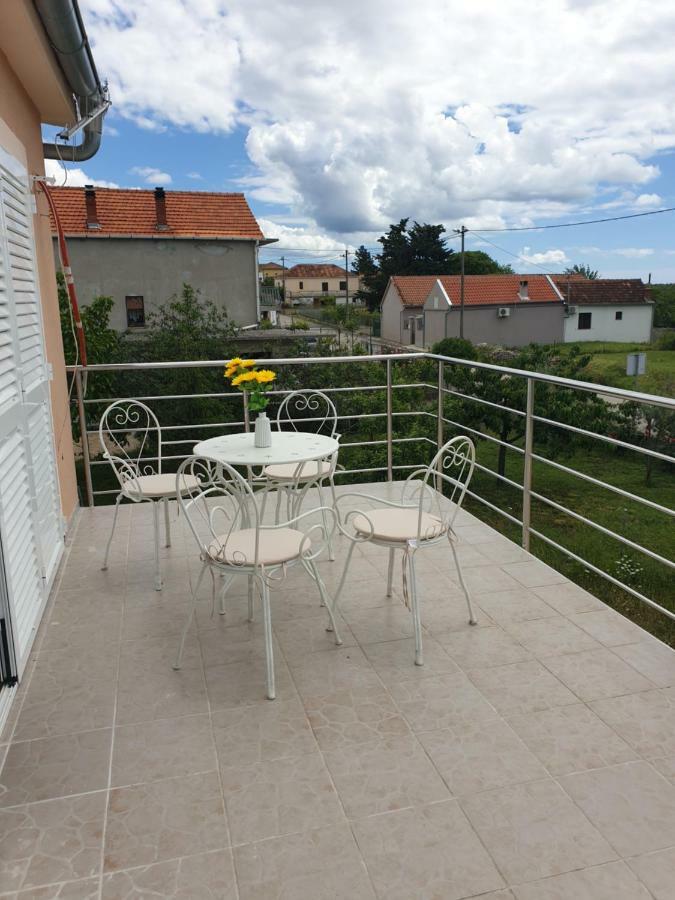 Apartments Nella Ζαντάρ Εξωτερικό φωτογραφία